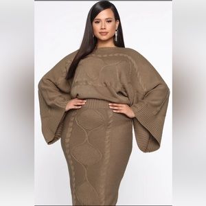 NWT FN PLUS Knit Happens Sweater Set